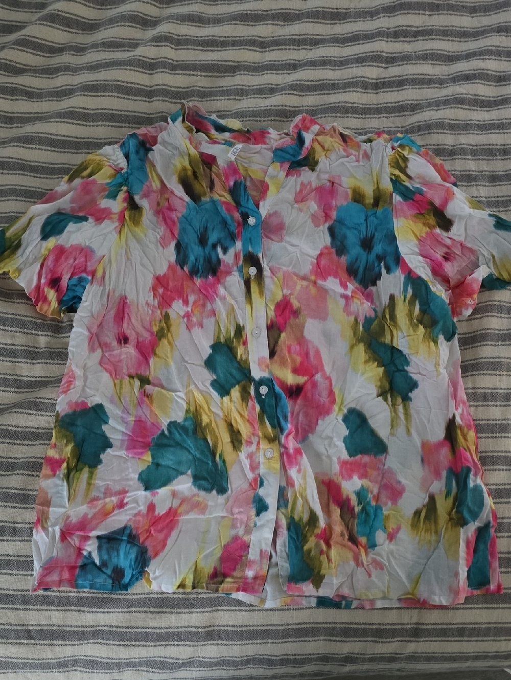 Kaktus Floral Button-Up Blouse in Teal, Pink, Yellow
